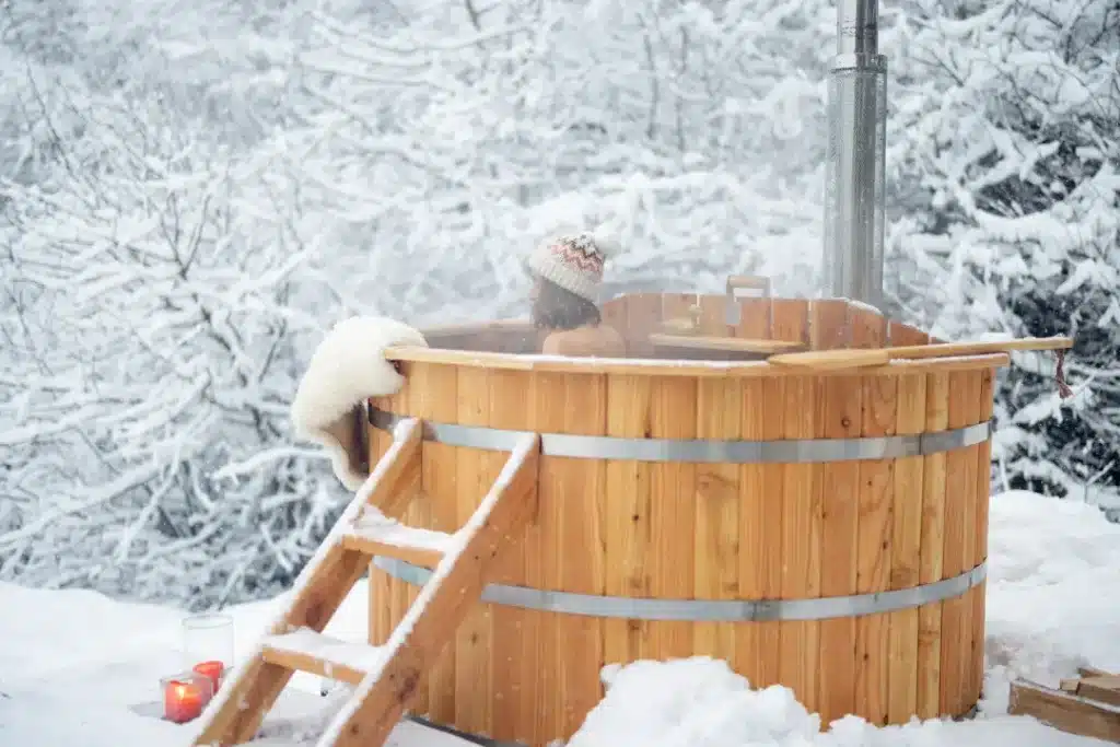 Keeping Your Hot Tub Clean During Winter